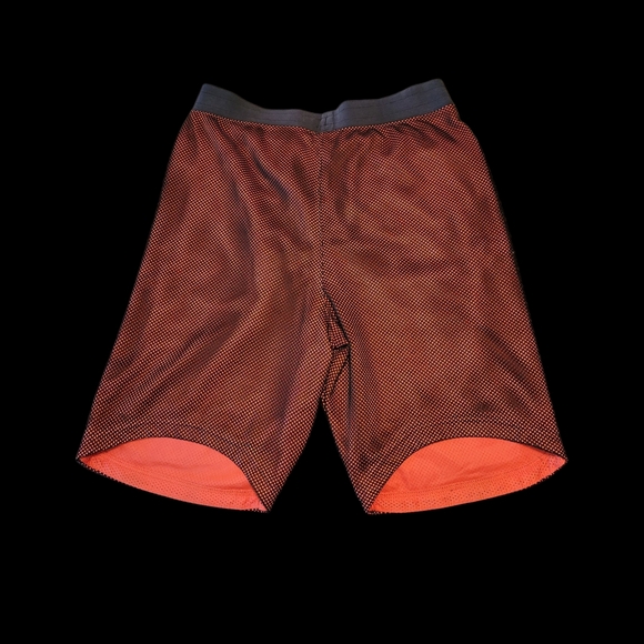 Nike Air Red and Black Mesh Shorts - Picture 2 of 3